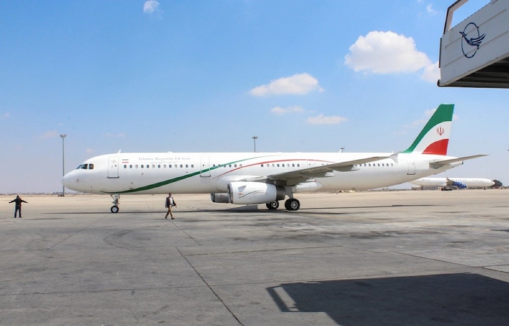 Avión iraní en el aeropuerto de Damasco.