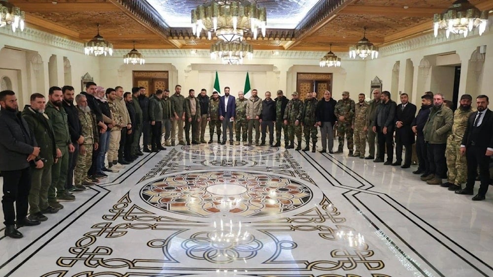 Reunión de jefes militares con el jefe de la nueva administración siria Ahmed Al-Sharaa (Al Golani).