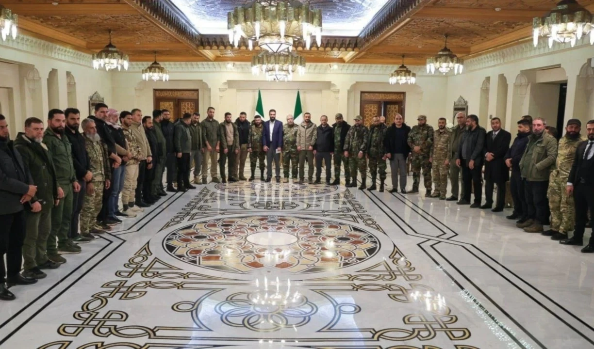 Reunión de jefes militares con el jefe de la nueva administración siria Ahmed Al-Sharaa (Al Golani).