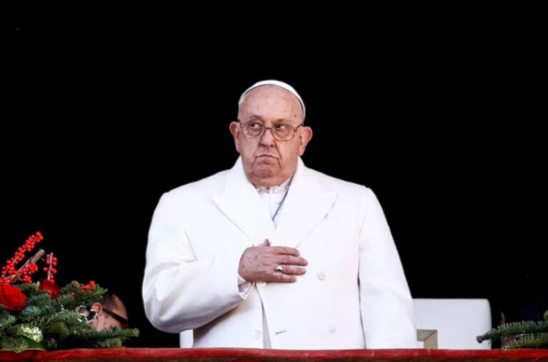 El papa Francisco dirige mensaje de Navidad.