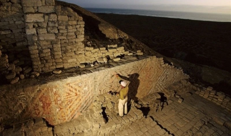 Arqueólogos indagan en el misterio de los sacrificios moche