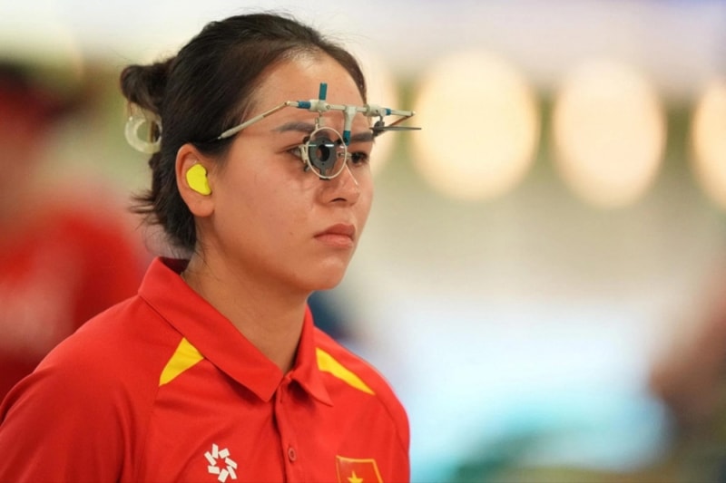 Tiradora Trịnh Thu Vinh, mejor deportista de Vietnam en 2024.