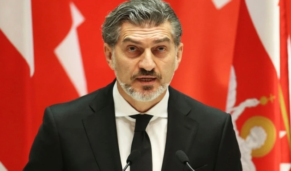 Kavelashvili juró como presidente de Georgia en medio de protestas Kavelashvili juró como presidente de Georgia en medio de protestas