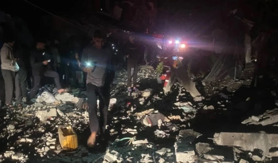 "Israel" vuela plazas y comete nuevas masacres en Gaza