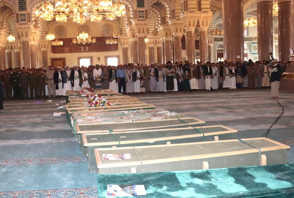 Funeral de  los mártires de las fuerzas armadas de Yemen.