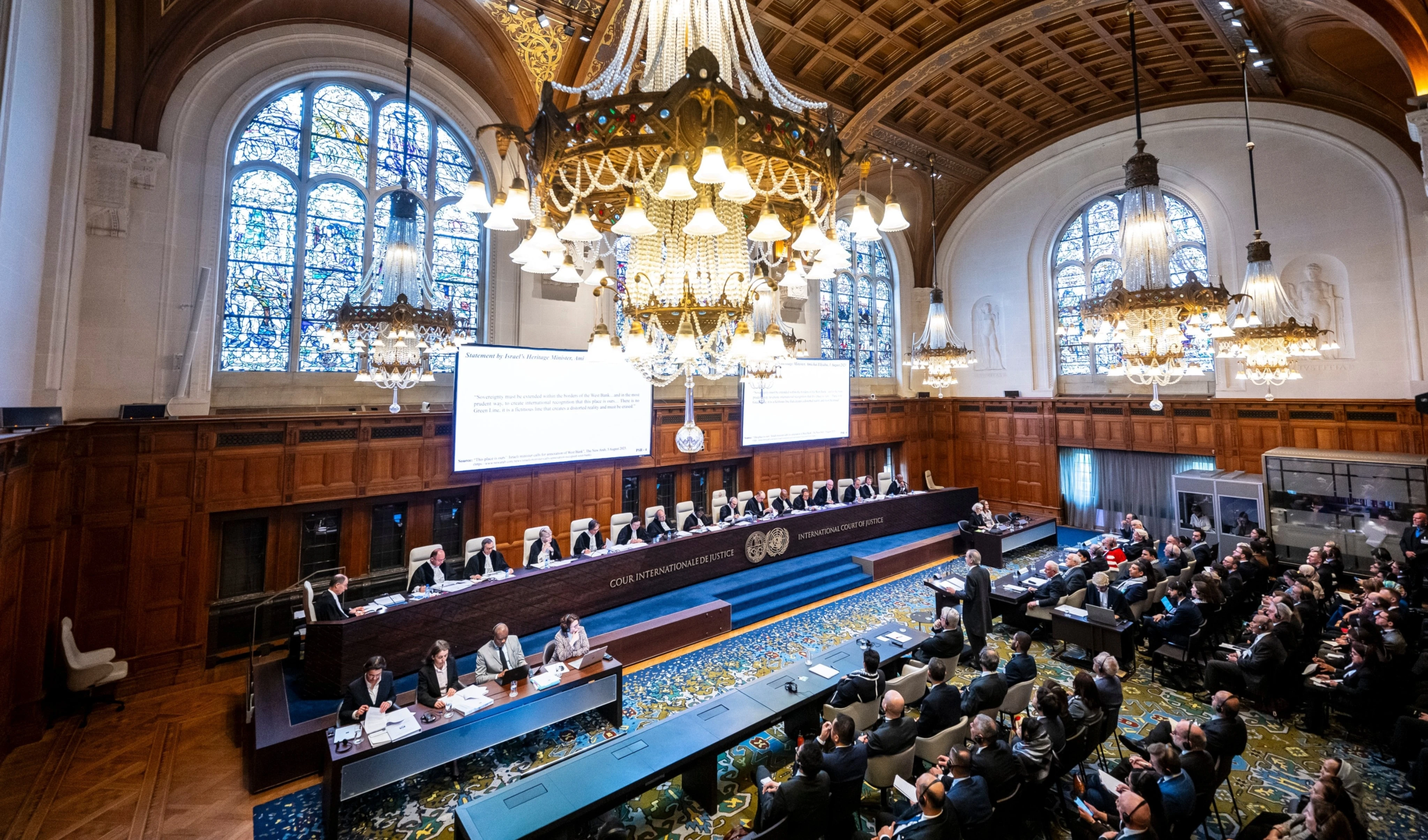 La decisión de opinión consultiva sobre el régimen israelí no será legalmente vinculante, pero llevará un "peso legal y autoridad ética significativos", explicó el máximo tribunal de Naciones Unidas. La decisión de opinión consultiva sobre el régimen israelí no será legalmente vinculante, pero llevará un "peso legal y autoridad ética significativos", explicó el máximo tribunal de Naciones Unidas.