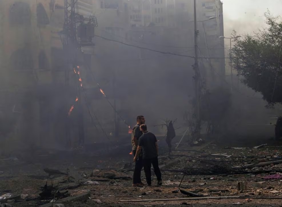 La Resistencia palestina libra fuertes combates con los militares agresores. 