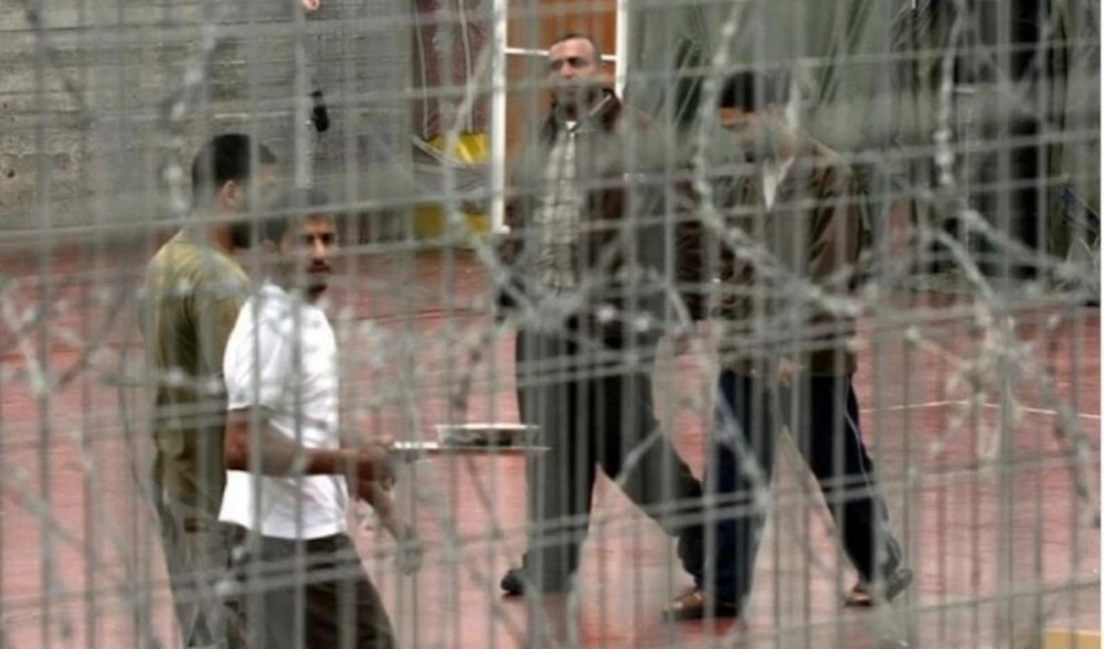 La Autoridad de Prisioneros y Exprisioneros Palestinos notificó siete mil 210 arrestos desde el 7 de octubre del año pasado. La Autoridad de Prisioneros y Exprisioneros Palestinos notificó siete mil 210 arrestos desde el 7 de octubre del año pasado.
