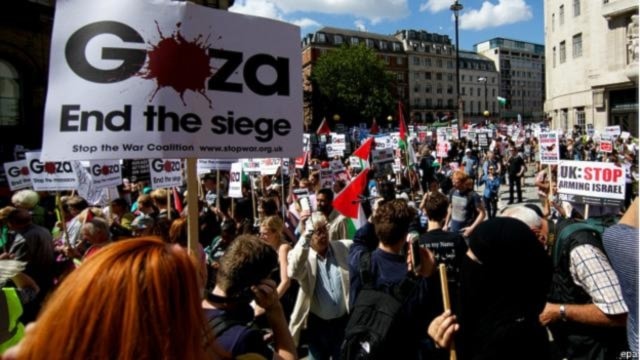 Las manifestaciones semanales contra el genocio israelí en Gaza atraen a cientos de miles de personas al centro de Londres. 