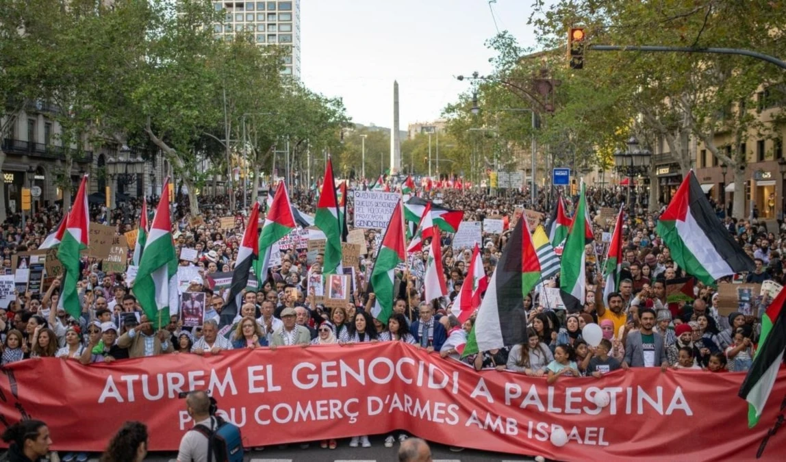 Ni "Israel" ni EE.UU. aprecien plenamente la ira que aumenta en todo el mundo contra la masacre sionista en la Franja de Gaza, afirmó Thomas Friedman.