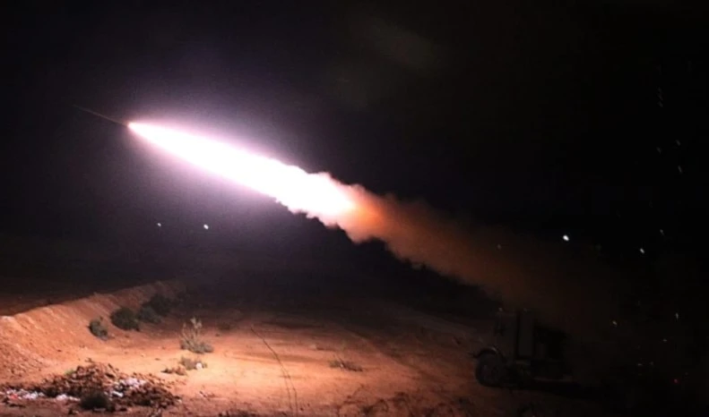 Atacan base norteamericana en Siria en paralelo a agresión de EE.UU. Atacan base norteamericana en Siria en paralelo a agresión de EE.UU.