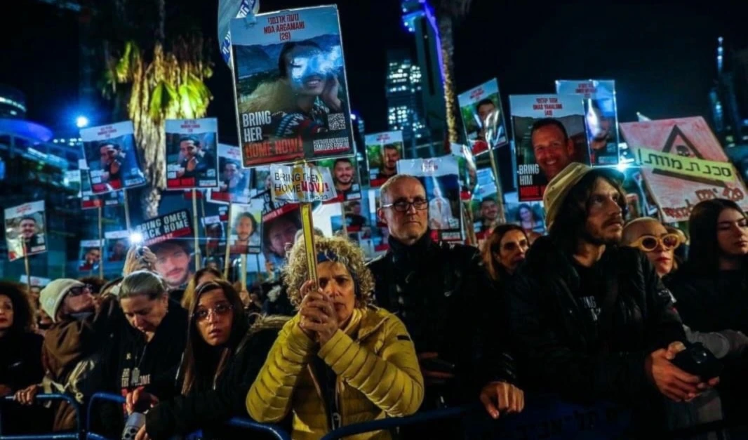 Miles de manifestantes contra Netanyahu en "Tel Aviv" y Haifa