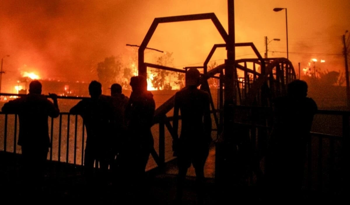 Chile decreta estado de excepción por incendios forestales. Foto: AP. Chile decreta estado de excepción por incendios forestales. Foto: AP.