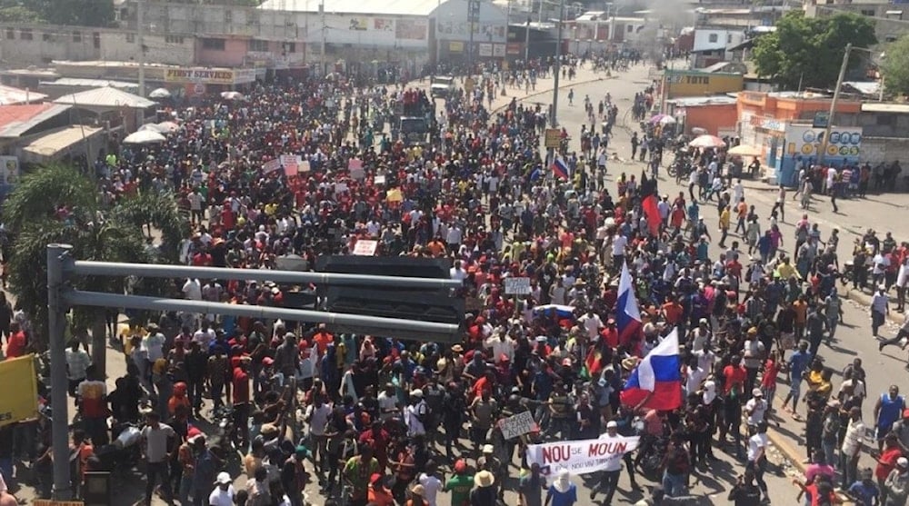 Haitianos exigen la dimisión del primer ministro Ariel Henry.