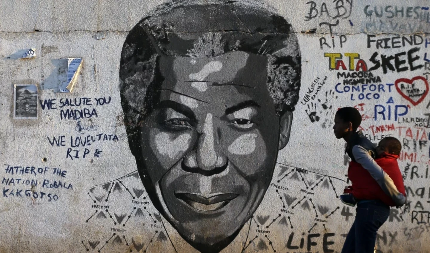 Subastas de EE.UU. al acecho de las obras de Nelson Mandela. Foto: AP.