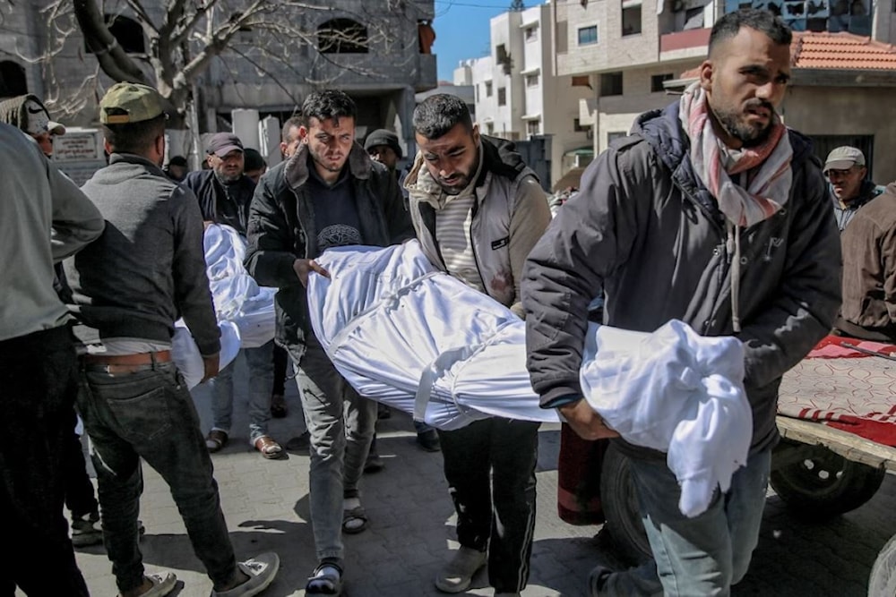 El número de mártires palestinos aumentó a 112 en la masacre israelí en la calle Al-Rashid.