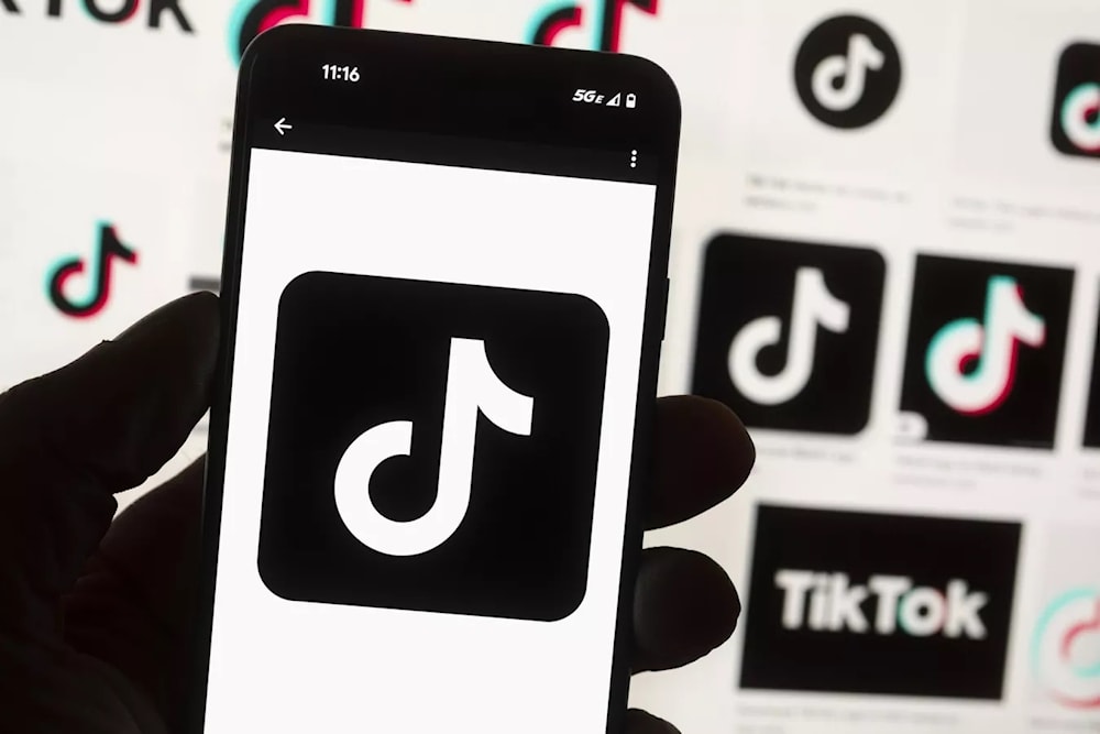 Italia multó a TikTok con 10 millones de euros por retos autolesivos. Foto: AP. 