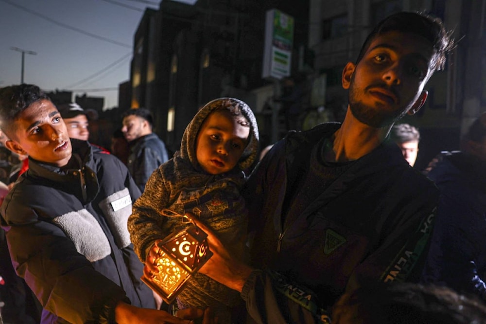 Las linternas de Ramadán iluminan la oscuridad de Gaza