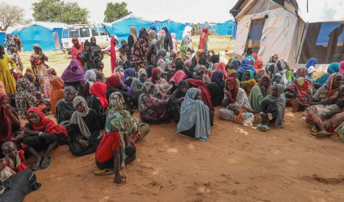 La propagación de la hepatitis E es un riesgo para la salud no solo para los refugiados, sino también para las comunidades de acogida. La propagación de la hepatitis E es un riesgo para la salud no solo para los refugiados, sino también para las comunidades de acogida.