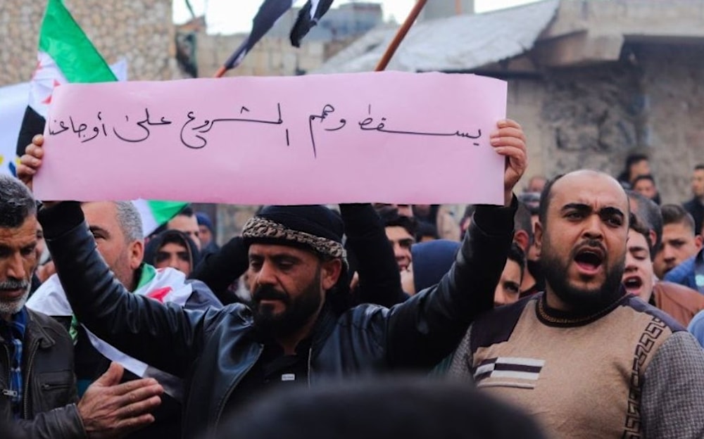 Continúan  manifestaciones exigiendo salida de Al-Joulani en Idlib 