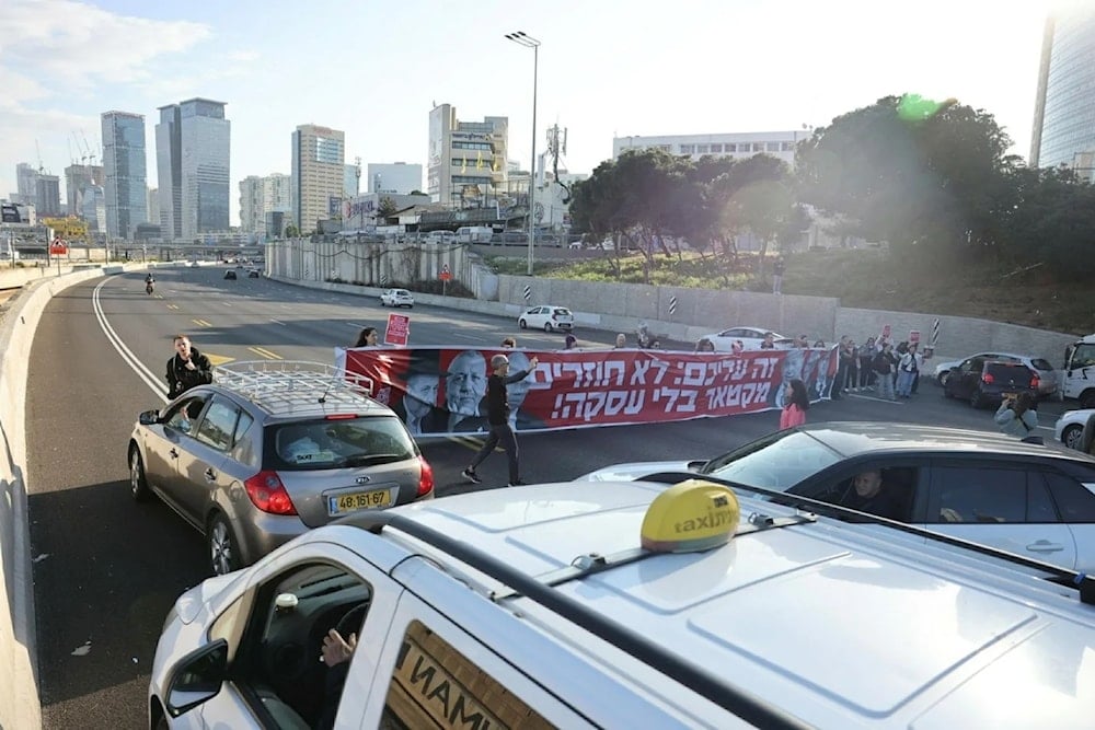 Familiares de los prisioneros israelíes bloquearon las principales arterias de “Tel Aviv”.