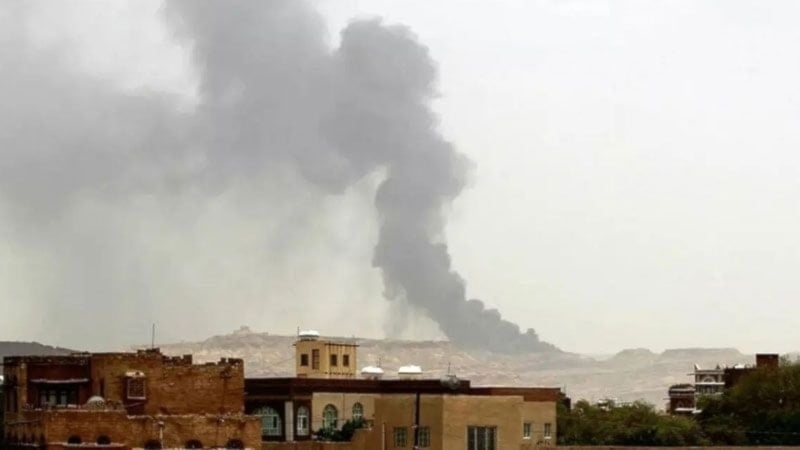 Ataque estadounidense-británica contra la localidad de Hodeidah, en Yemen.