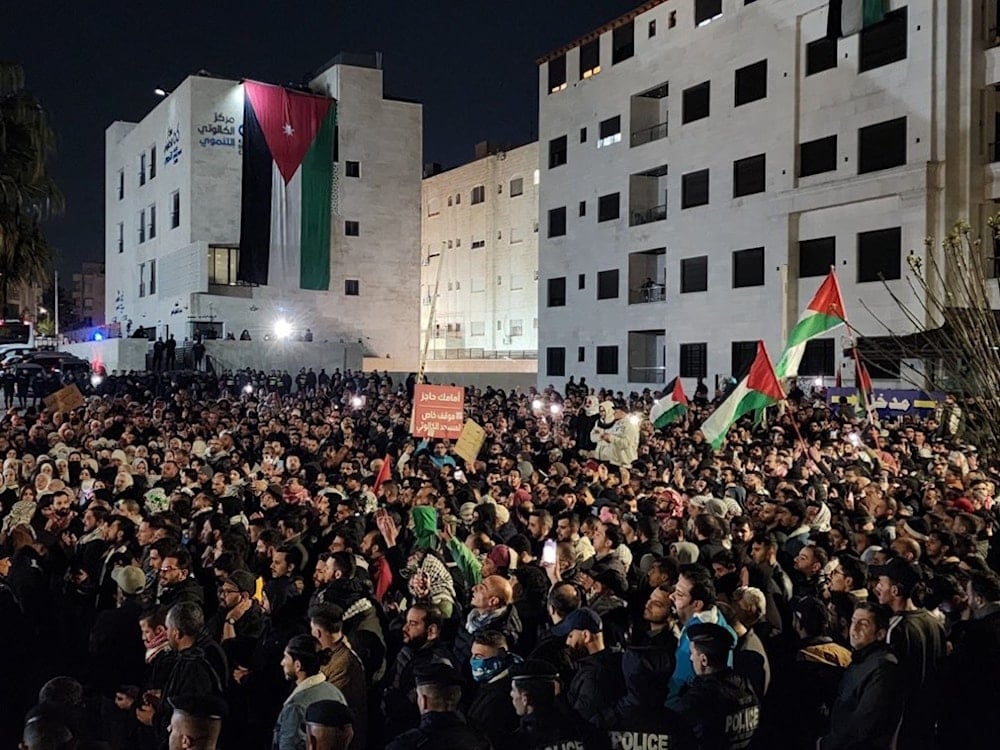 Masivas manifestaciones en Jordania cerca de embajada de “Israel” 