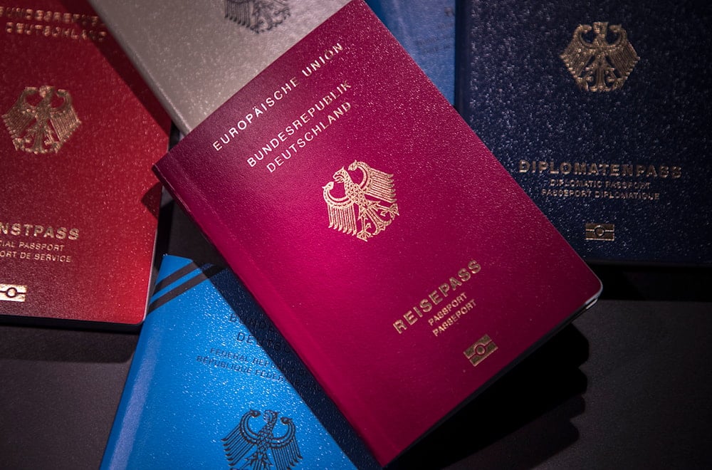 A los aspirantes a un pasaporte alemán se les exigirá comprometerse con la protección de la vida judía en Alemania.