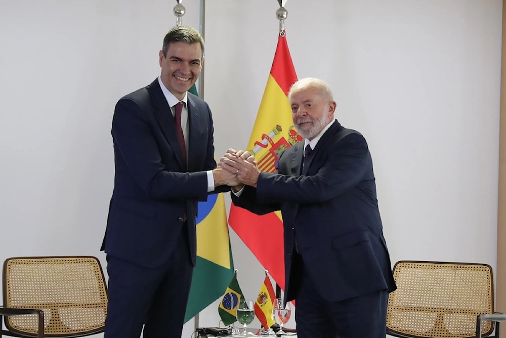 Presidente de Brasil recibe al jefe del Gobierno español, Pedro Sánchez, en el Palacio de Planalto.