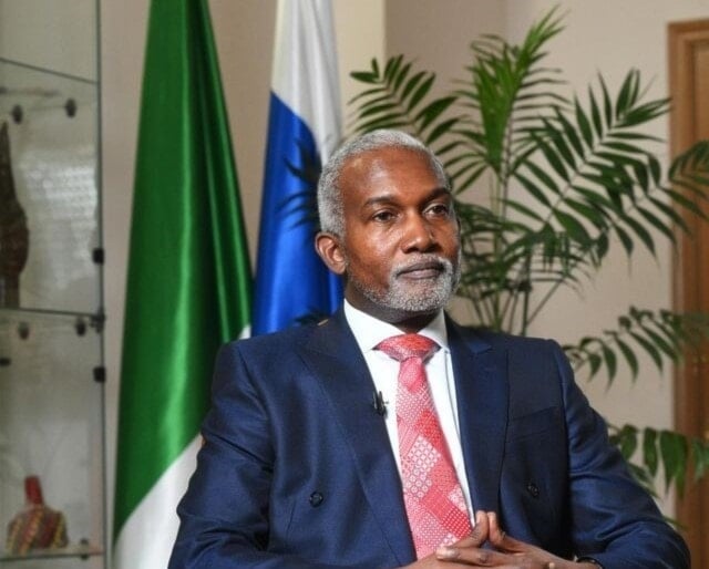 Ministro de Relaciones Exteriores de Nigeria, Yusuf Tugar.