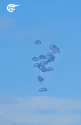 Lanzamiento de ayuda a Gaza por vía aérea.