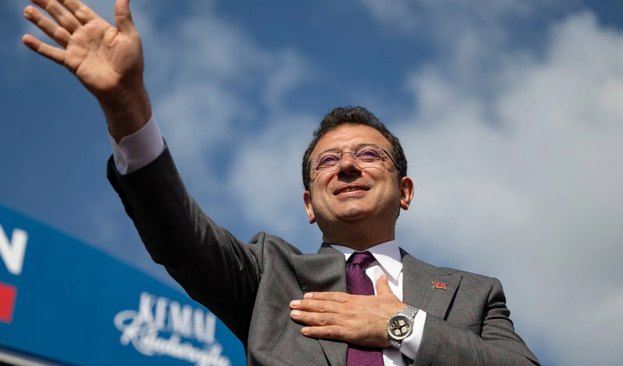 Ekrem Imamoglu retuvo la alcaldía de Estambul, puesto que ocupa desde 2019.