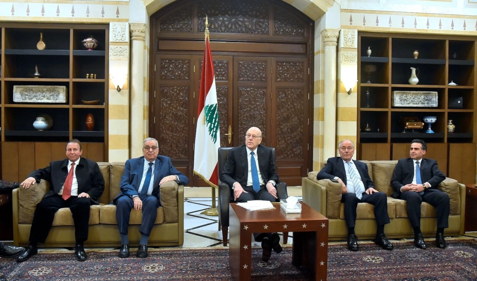 Líbano reitera necesidad de preservar estabilidad y elegir presidente.