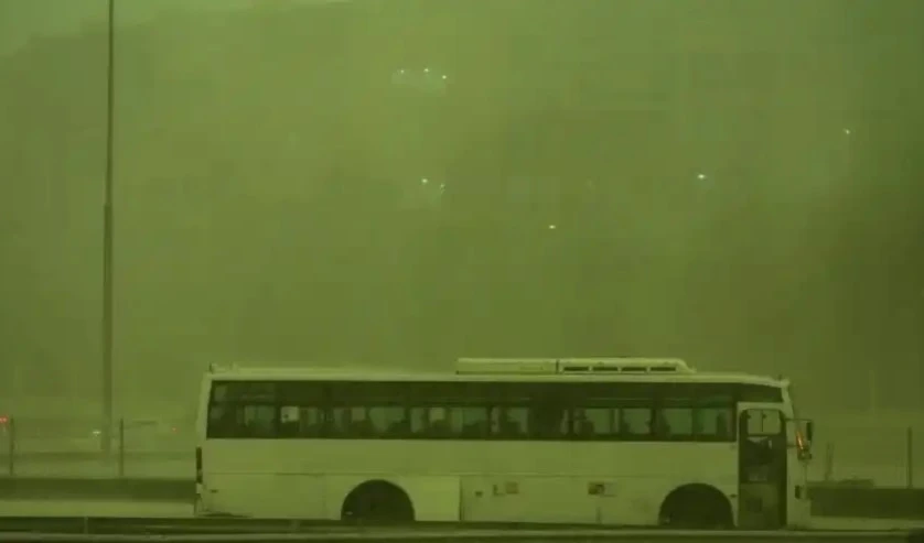 Tormenta en Emiratos Árabes Unidos dejó inundada a Dubái. Foto: AP.