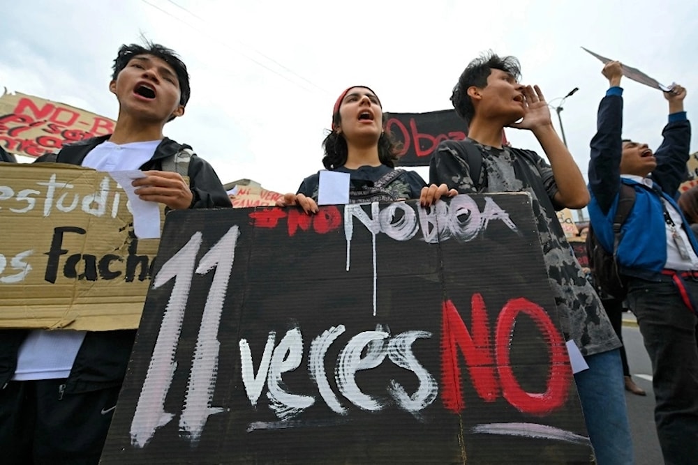 Organizaciones sociales llaman a votar NO en consulta en Ecuador.