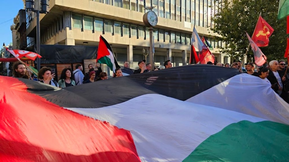 Los manifestantes exigieron el cese el genocidio israelí y denunciaron el alineamiento cómplice del gobierno de Javier Milei con el sionismo.