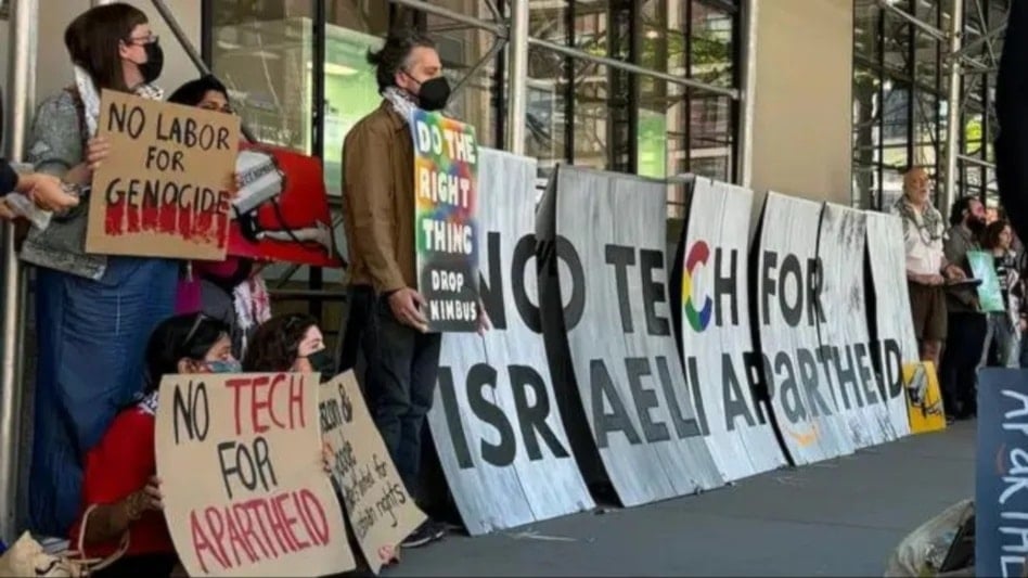 Empleados de Google protestan contra establecimiento de contrato tecnológico con “Israel”.