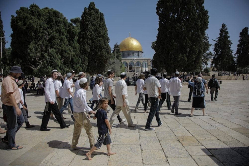 Colonos irrumpen en mezquita Al-Aqsa.