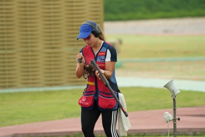 Chilena Crovetto gana skeet en preolímpico de Qatar.