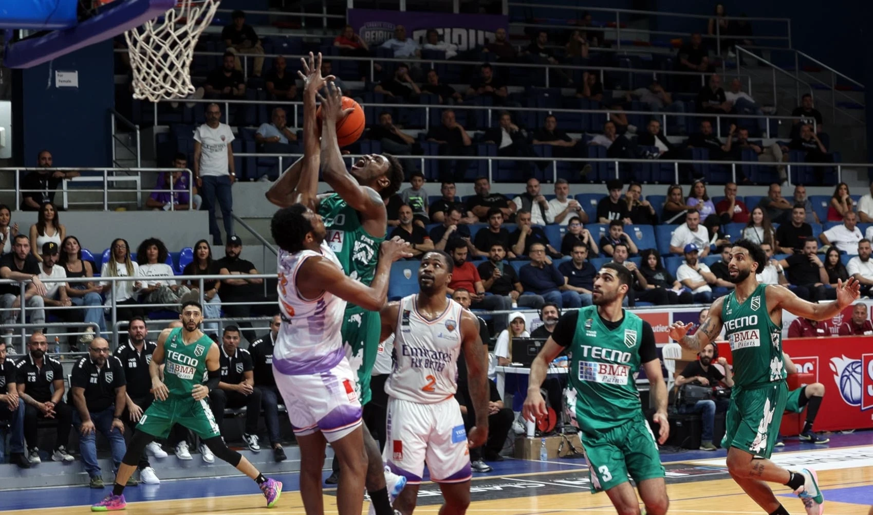 Sagesse vence a Beirut en semifinales de baloncesto de Líbano. Sagesse vence a Beirut en semifinales de baloncesto de Líbano.