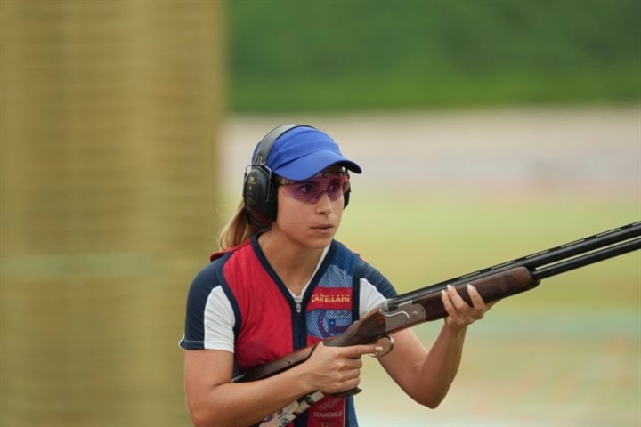 Chilena Crovetto gana skeet en preolímpico de Qatar.