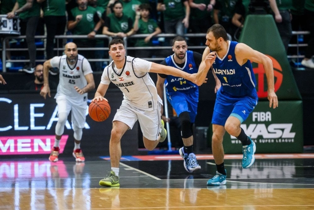 Sagesse iguala semifinal en Superliga de baloncesto de Asia occidental.