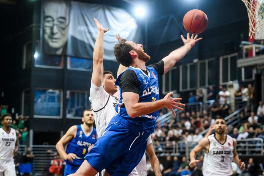 Sagesse iguala semifinal en Superliga de baloncesto de Asia occidental.