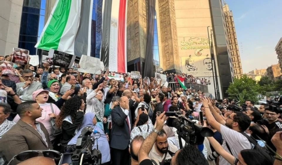 Manifestación en Egipto en apoyo al pueblo palestino. Manifestación en Egipto en apoyo al pueblo palestino.