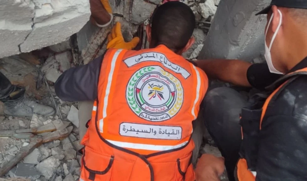 Aún hay víctimas bajo los escombros y en las calles.