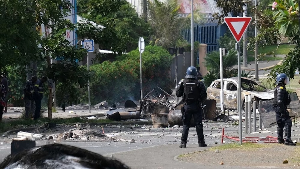 Francia decreta estado de emergencia en Nueva Caledonia por violencia. 