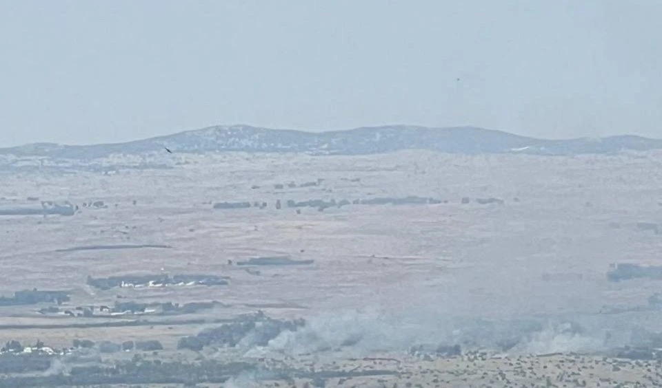 Hizbullah lanza misiles contra la región de Galilea.