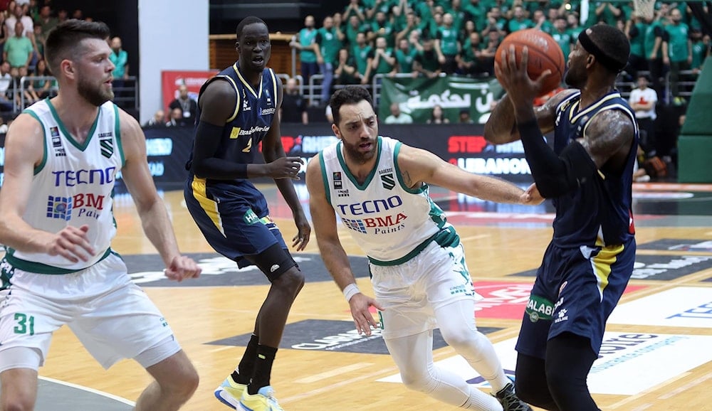 Al Riyadi está a un triunfo del título en baloncesto de Líbano.