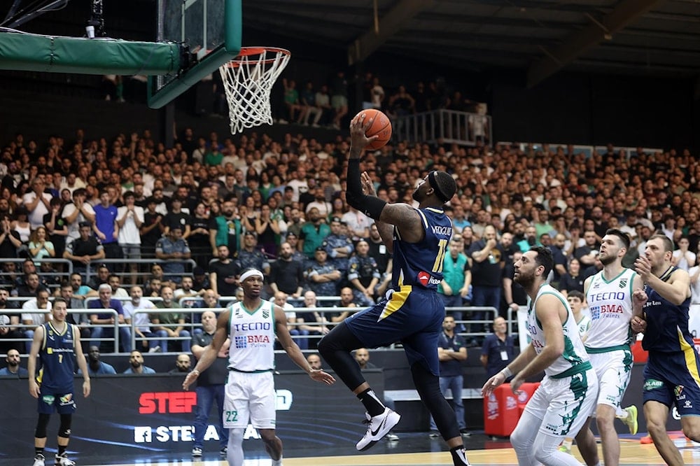 Al Riyadi está a un triunfo del título en baloncesto de Líbano.