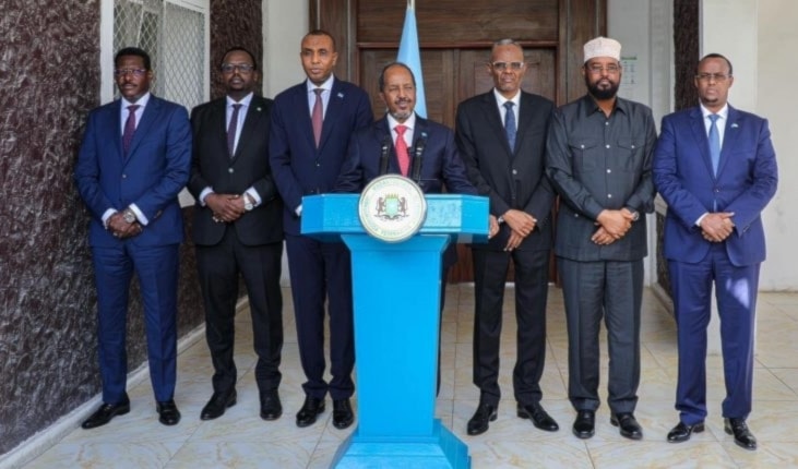 Miembros del Consejo Consultivo Nacional de Somalia. 